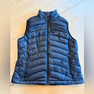 Patagonia Black Quilted Vest Down- Good used condition